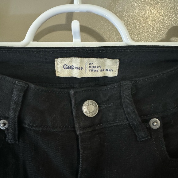 Women’s GAP Curvy True Skinny Jean - Picture 2 of 3